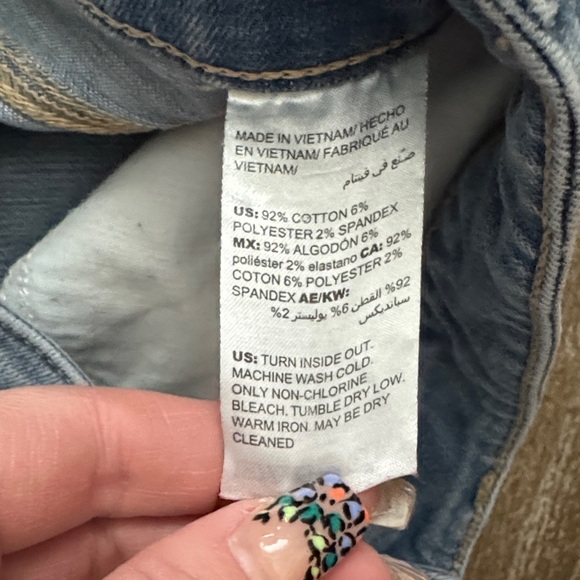 Chico's Light Blue Girlfriend slim leg crop Jeans - Picture 3 of 12